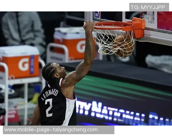 泰伦卢称赞首发球员首节表现出色展现良好比赛风格